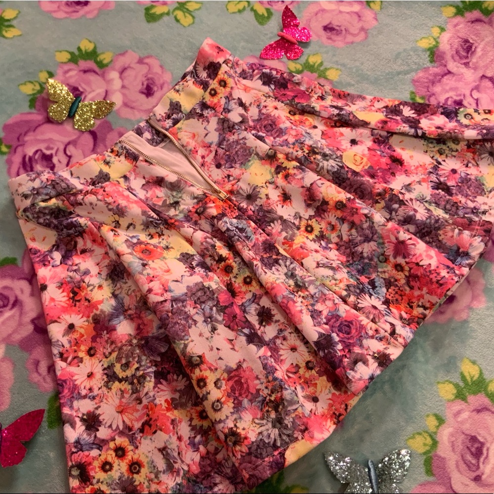 H&M Rainbow Floral High Waisted Skater Skirt Small - Picture 3 of 9